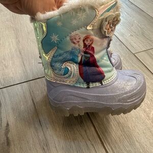 Size 7 toddler boots